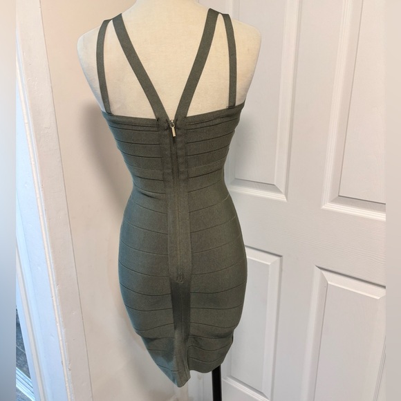 bebe Green Bodycon Dress - Picture 2 of 3